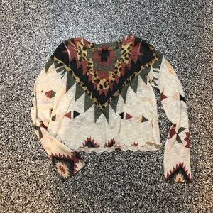 Gaze ✦ Aztec Print Lightweight Knit Sweater (S)